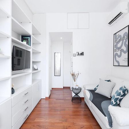 Nice And Cozy Studio In Porta Romana By Easylife 米兰 外观 照片