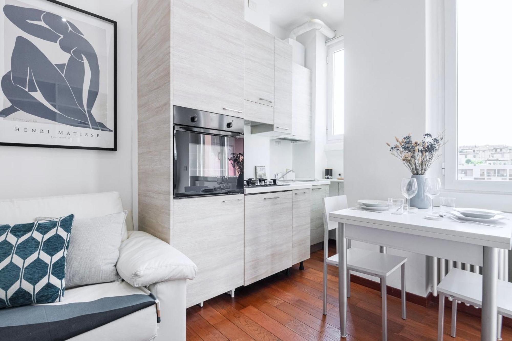 Nice And Cozy Studio In Porta Romana By Easylife 米兰 外观 照片