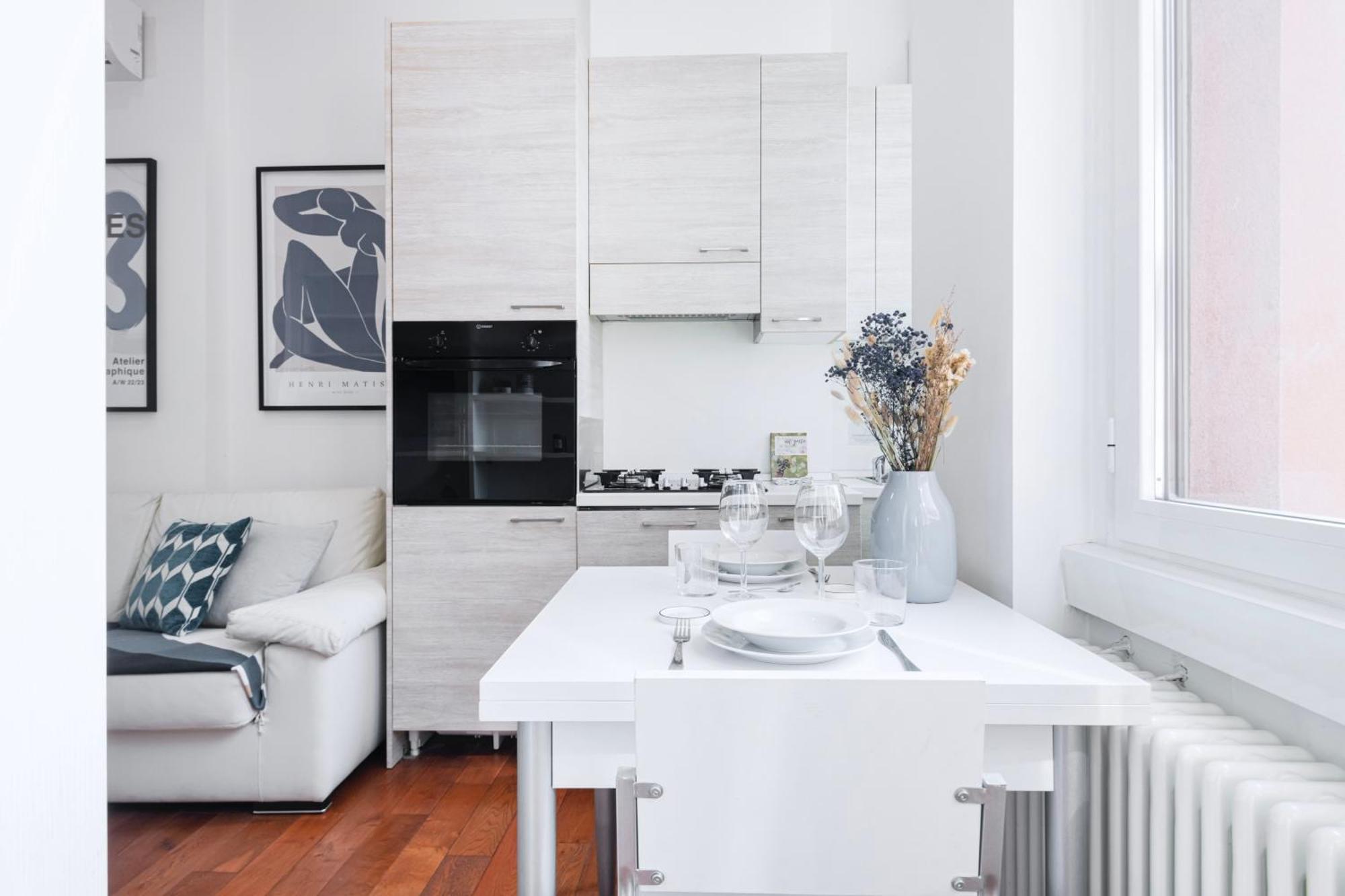 Nice And Cozy Studio In Porta Romana By Easylife 米兰 外观 照片